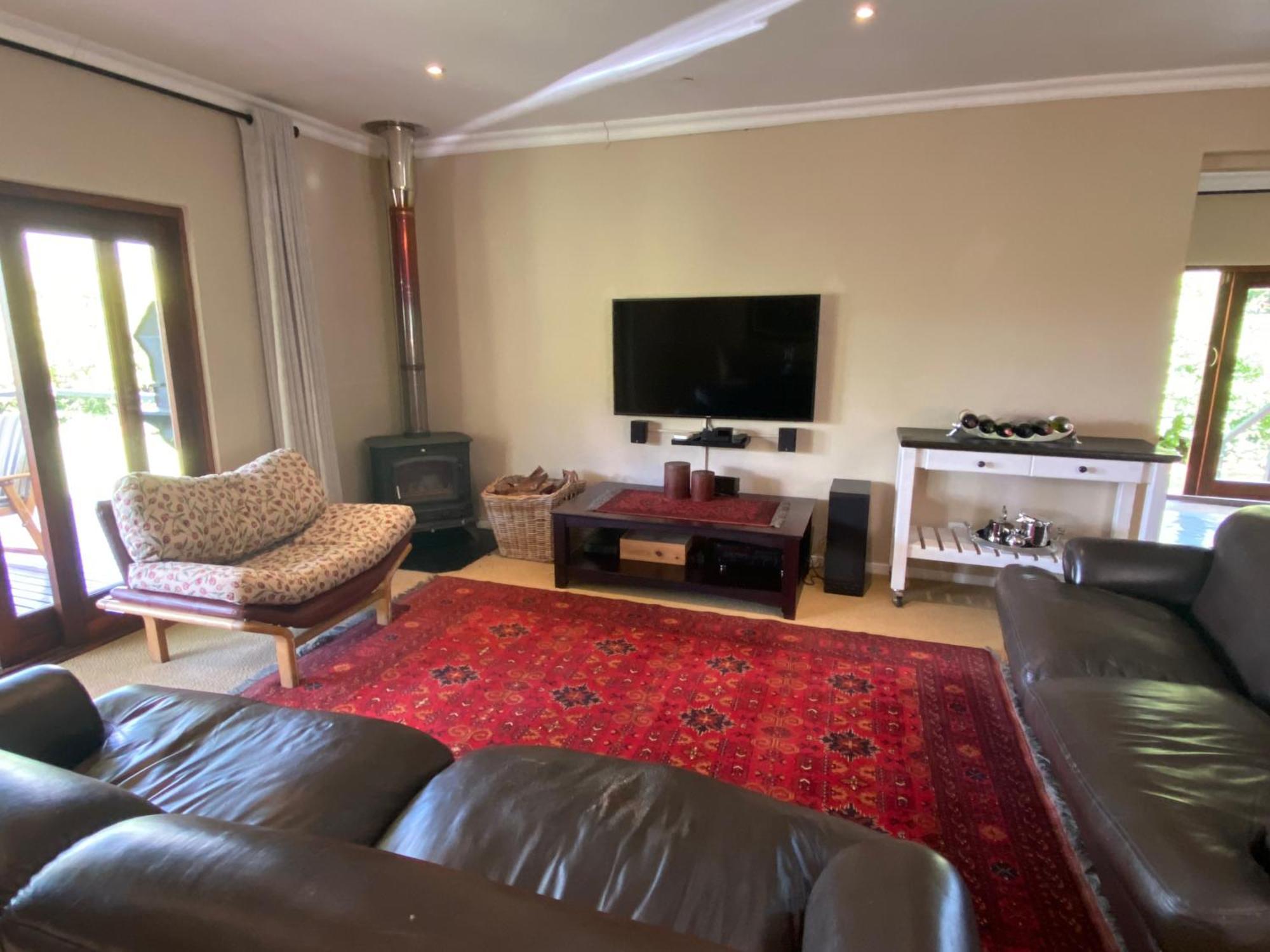 727 Church Clarens Room photo