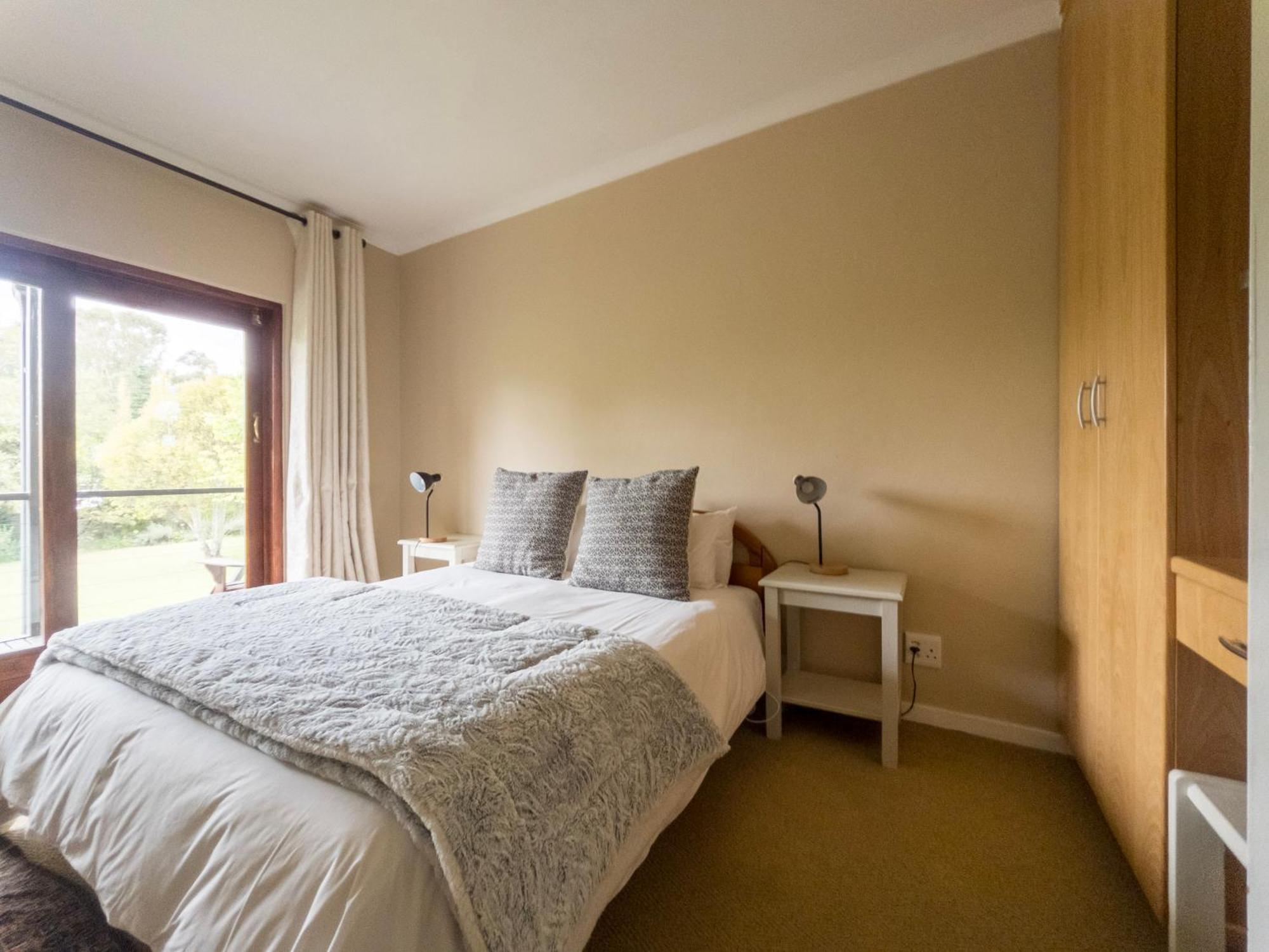 727 Church Clarens Room photo