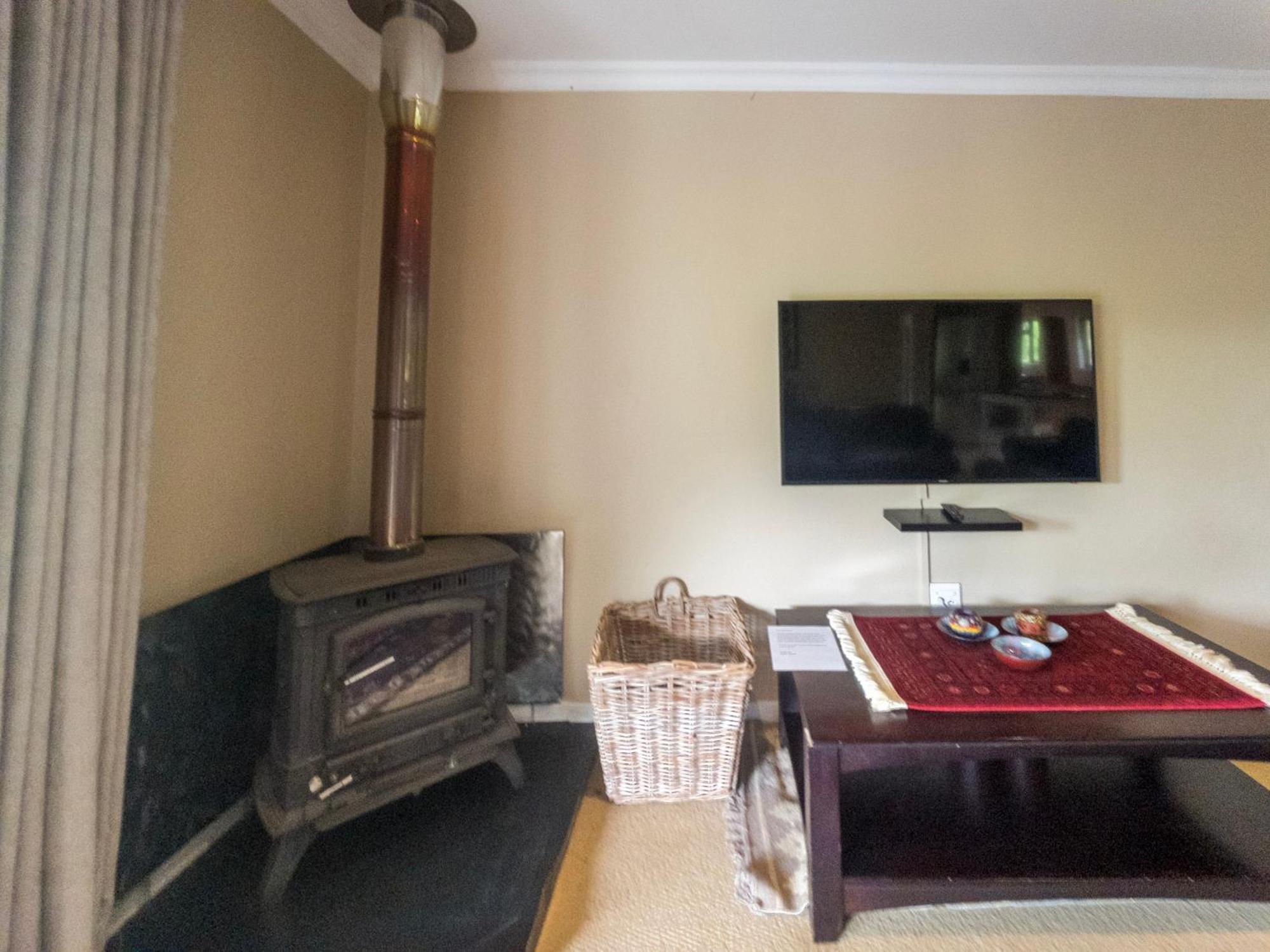 727 Church Clarens Room photo