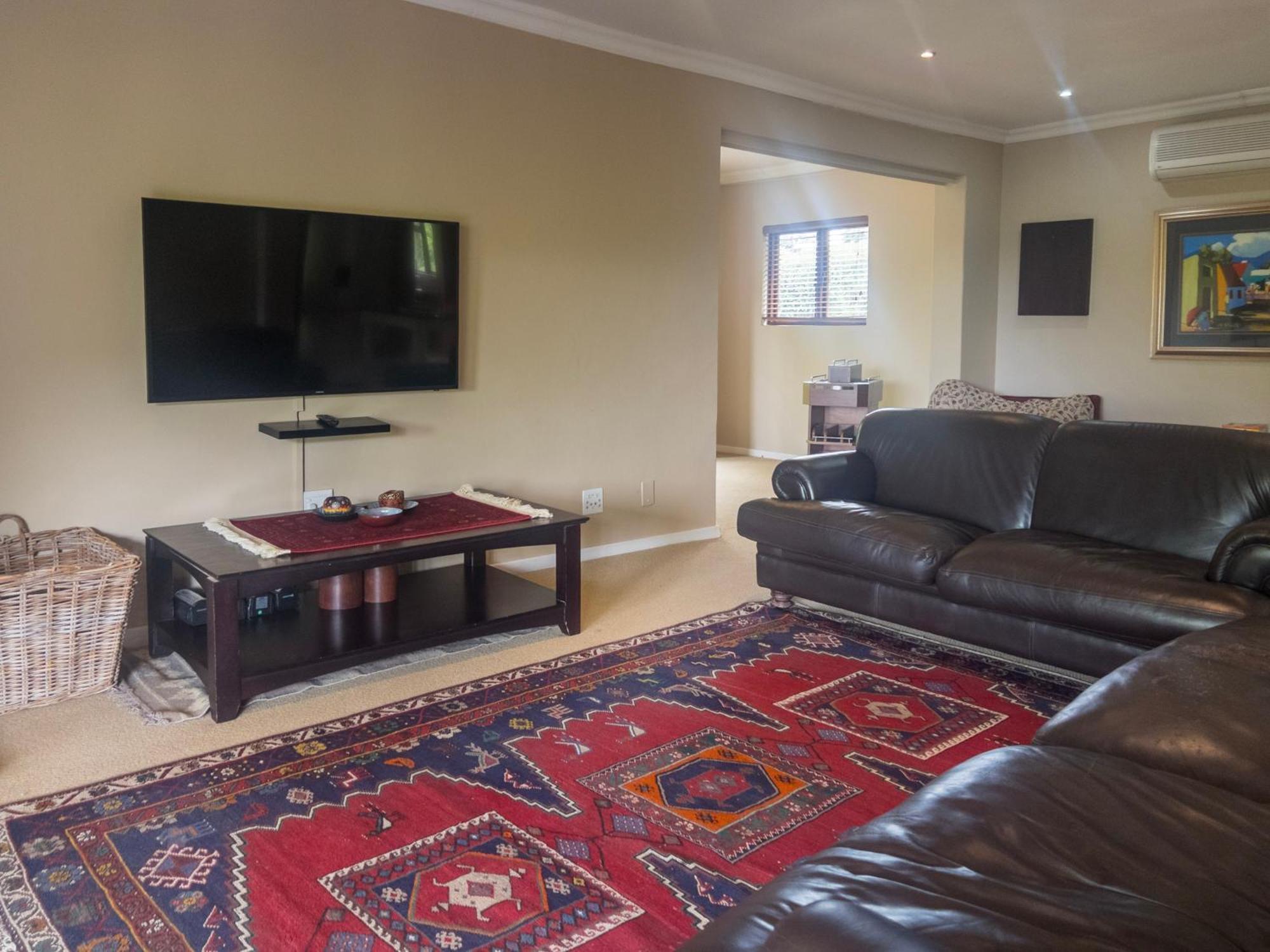 727 Church Clarens Room photo