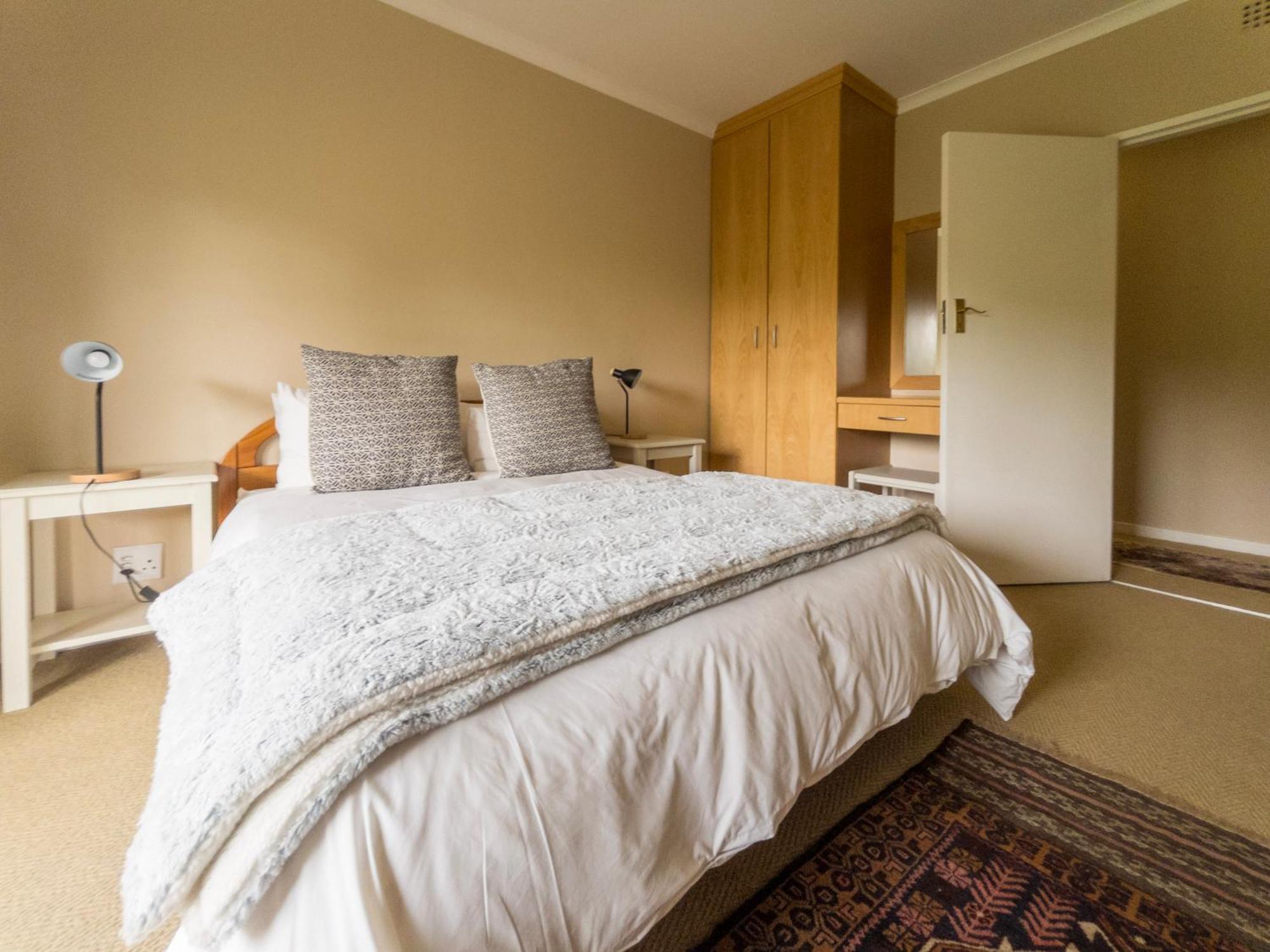 727 Church Clarens Room photo